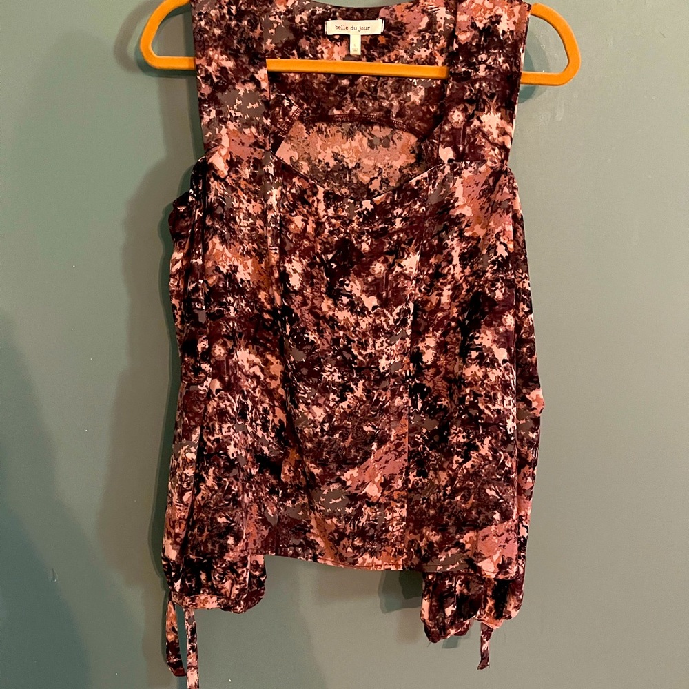Bella Du Jour Large Cold Shoulder Top with Ties at sleeves